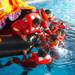 FOET - Further Offshore Emergency Training FOET - Further Offshore Emergency Training